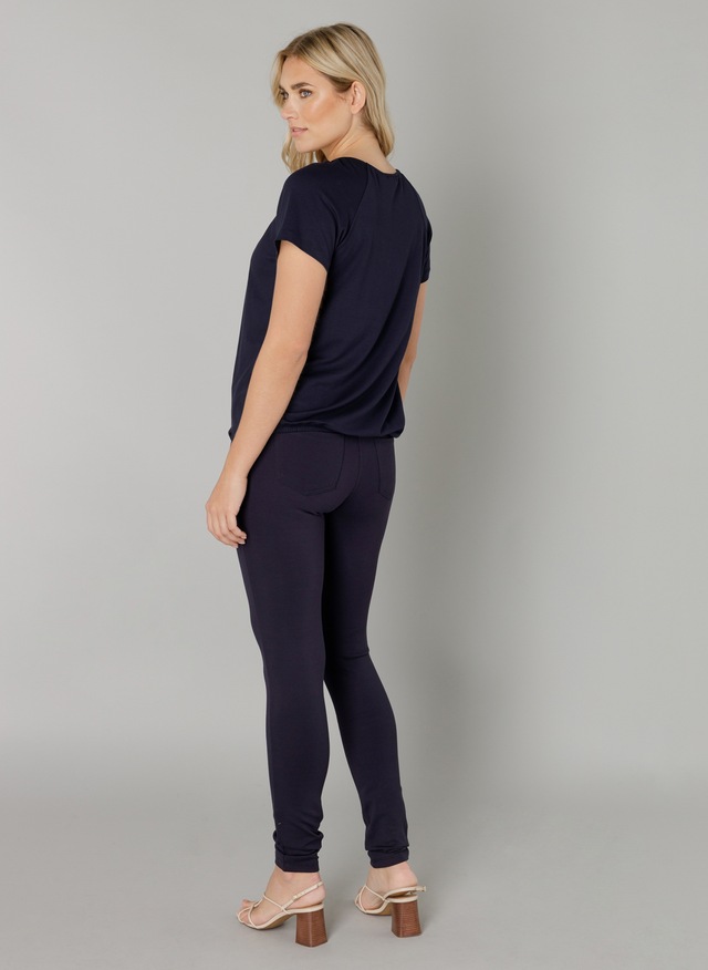 Base Level T-Shirt »Yona« mit Raffung am Rundhalsausschnitt