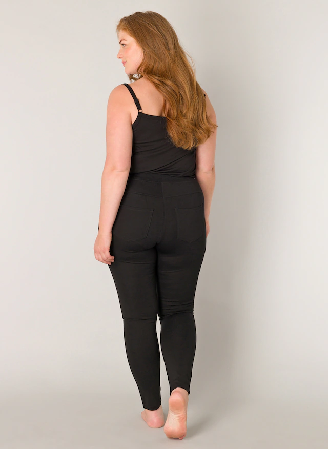 Base Level Curvy Jeggings »Arnika« mit Badge