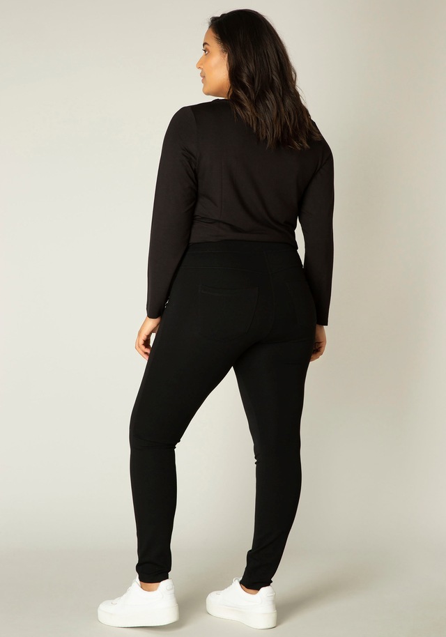Base Level Curvy Jeggings »Arnika« mit Badge