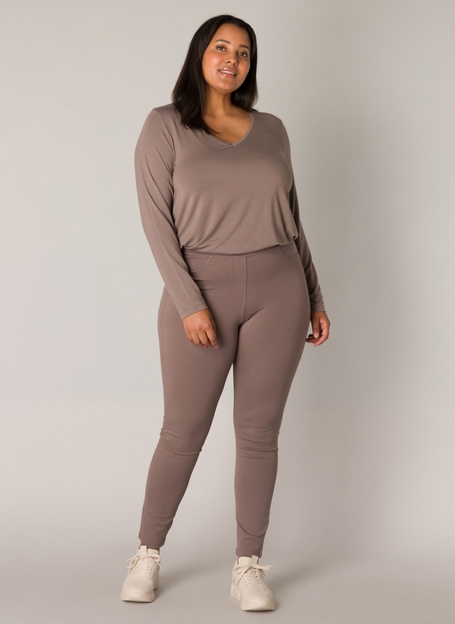 Base Level Curvy Jeggings »Arnika« mit Badge