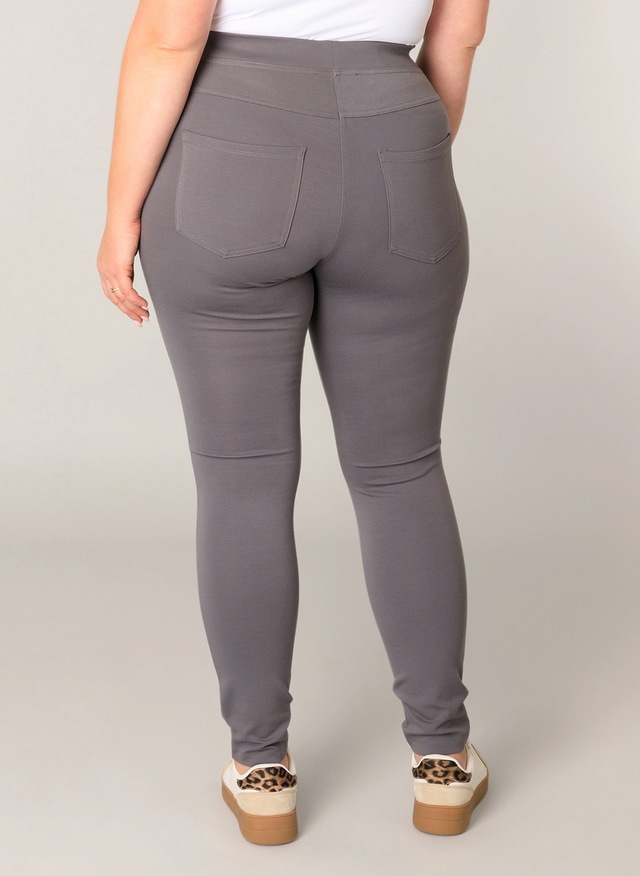 Base Level Curvy Jeggings »Arnika« mit Badge