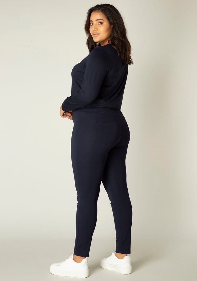 Base Level Curvy Jeggings »Arnika« mit Badge