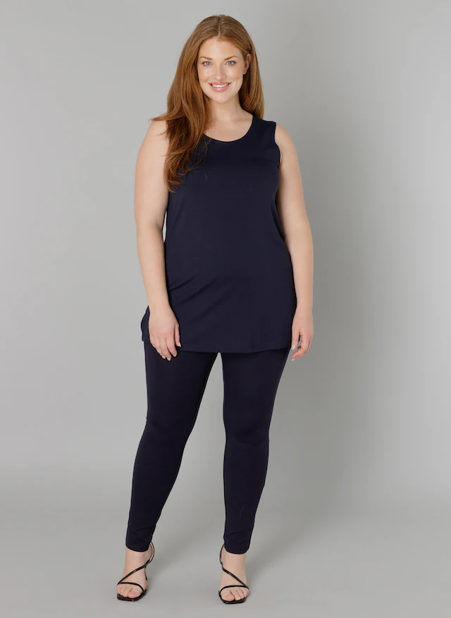 Base Level Curvy Trägertop Hüftbedeckender Schnitt mit Schlitzen am Saum