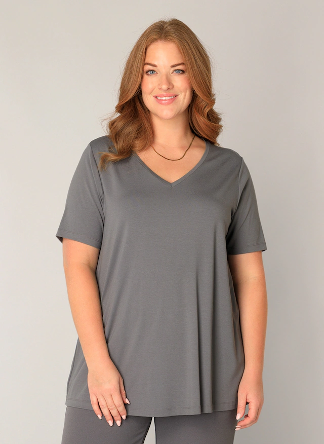 Base Level Curvy T-Shirt »Alba« Große Größen