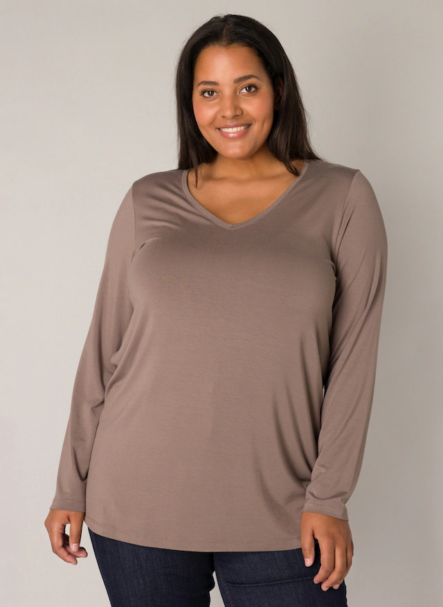 Base Level Curvy Langarmshirt »Alize« Weiche, leicht glänzende Qualität