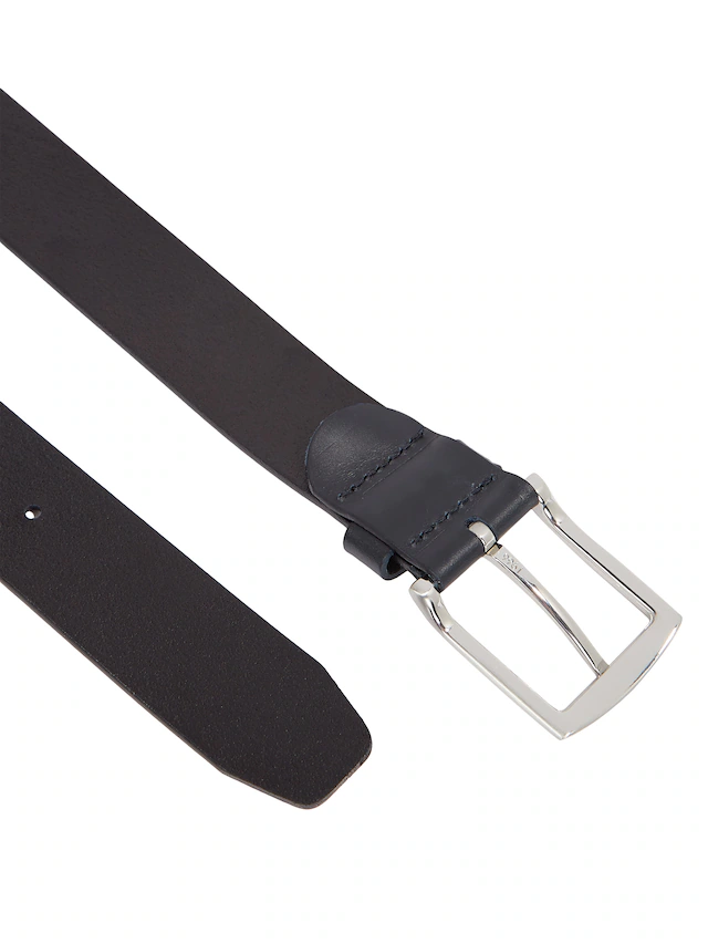 Tommy Hilfiger Ledergürtel »DENTON 3,5 cm breit« Robuster Ledergürtel mit Flag-Label, silberne Schnalle, verstellbar