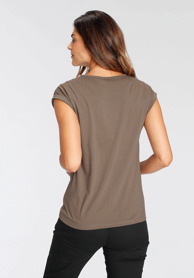 Boysen's T-Shirt »im Basic-Stil, weicher Baumwoll-Jersey, viele Farben und Größen« Packung, 4er-Pack, figurumspielende Passform, Rundhalsausschnitt