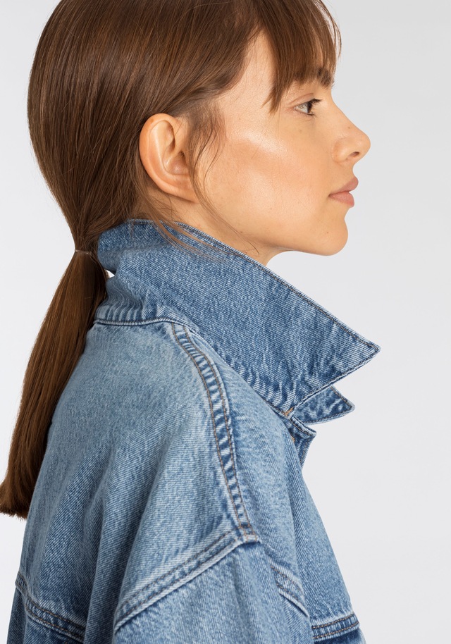 Levi's® Jeansjacke »90S TRUCKER« mit Umlegekragen