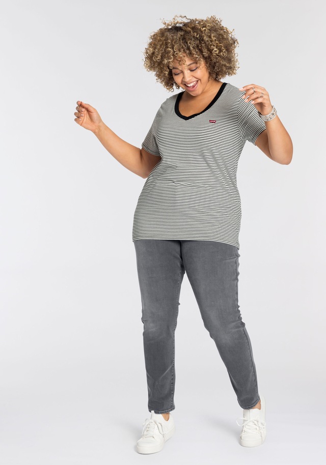 Levi's® Plus Kurzarmshirt »V NECK TEE« Gerade geschnittene Passform