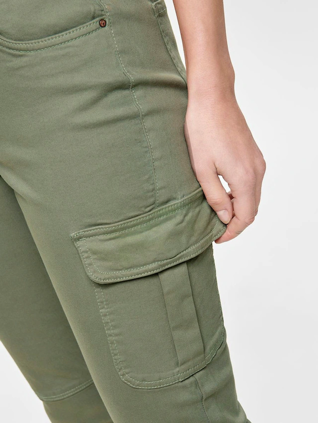 ONLY Cargohose »ONLMISSOURI REG ANK CARGO PNT NOOS« mit Stretchsäumen