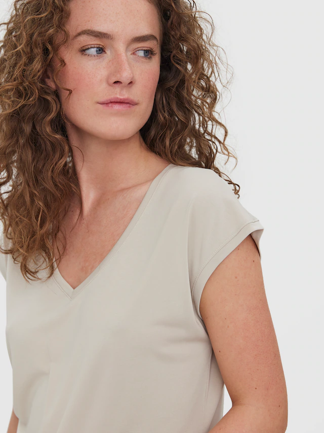 Vero Moda V-Shirt »VMFILLI SS V-NECK TEE GA NOOS« Materialmix, relaxed fit