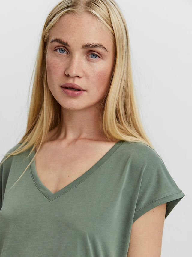 Vero Moda V-Shirt »VMFILLI SS V-NECK TEE GA NOOS« Materialmix, relaxed fit