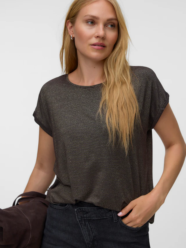 Vero Moda Rundhalsshirt »VMLAVA PLAIN SS TOP LUREX STRIPE« Viskosemischung, loose fit