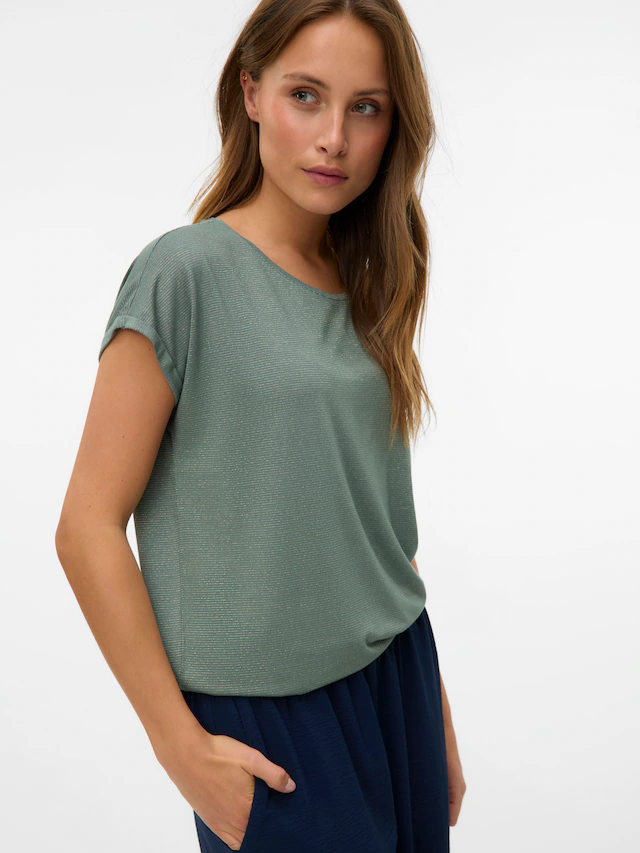 Vero Moda Rundhalsshirt »VMLAVA PLAIN SS TOP LUREX STRIPE« Viskosemischung, loose fit