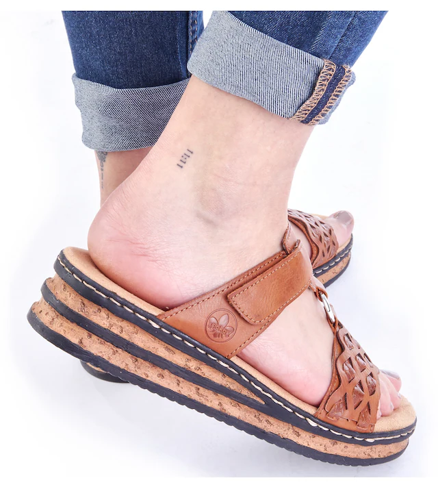 Rieker Pantolette Keilabsatz, Sommerschuh, Schlappen mit Riemchen in Flechtoptik