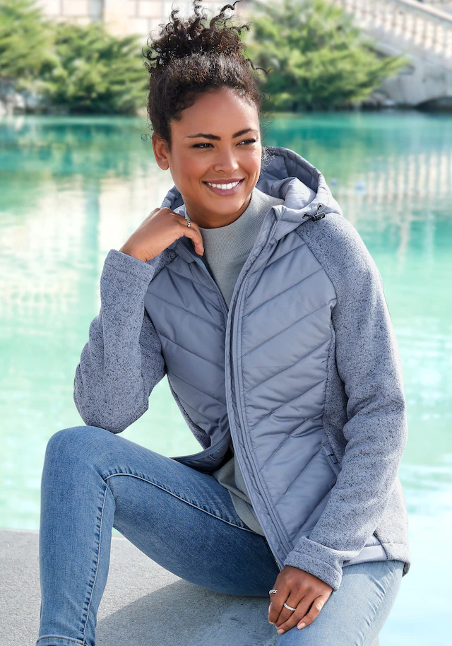 Vivance Steppjacke mit Kapuze mit Strickfleece-Ärmeln