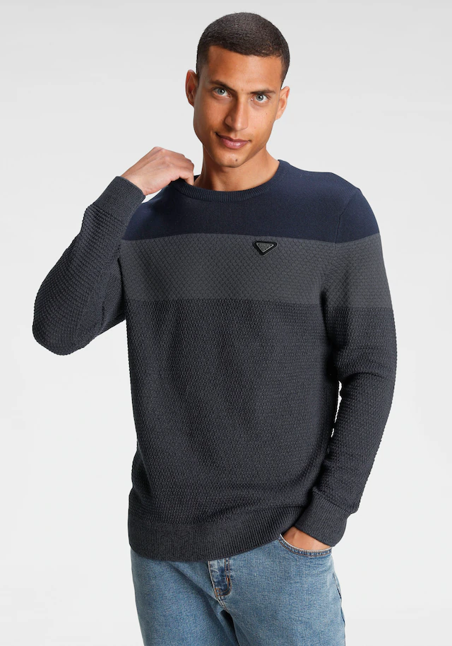 Bruno Banani Strickpullover im modischem Look