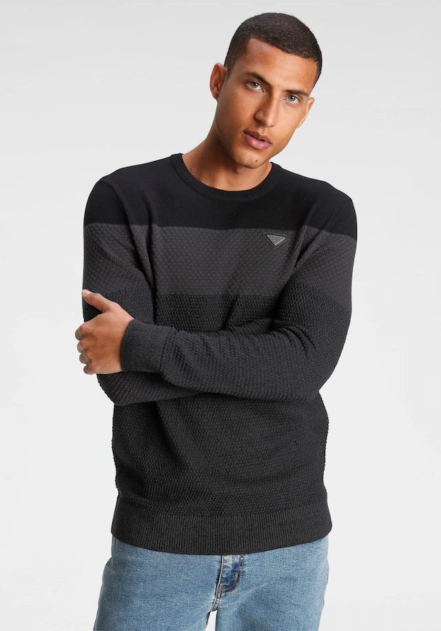 Bruno Banani Strickpullover im modischem Look
