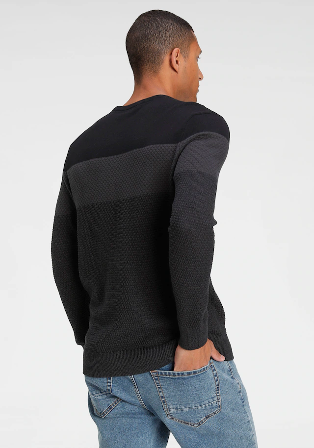 Bruno Banani Strickpullover im modischem Look