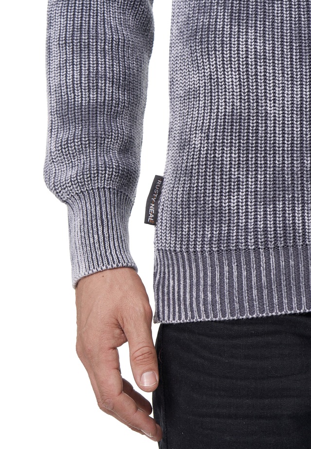 Rusty Neal Strickpullover im dezenten Batik-Design