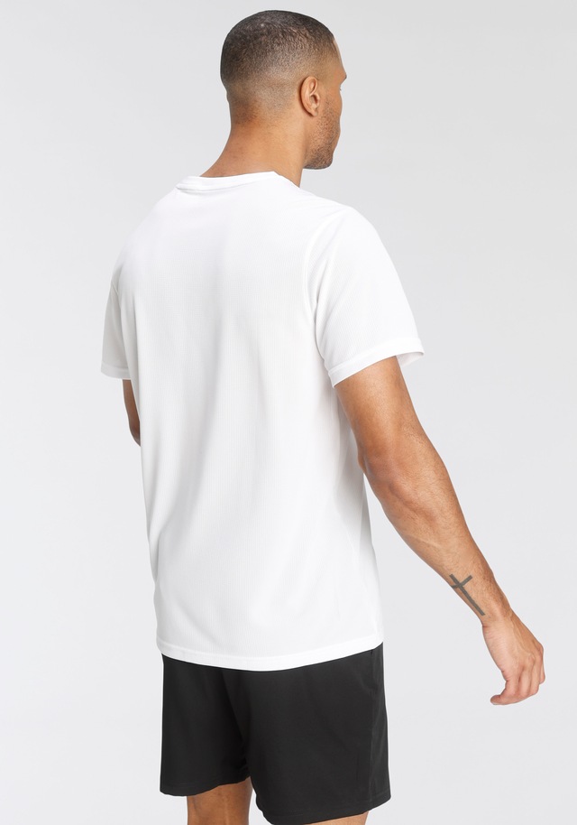 PUMA Trainingsshirt »PERFORMANCE SS TEE M« Regular Fit, kurze Ärmel, sportlicher Stil, atmungsaktiv