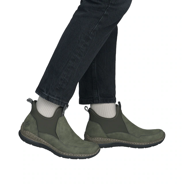 Rieker Schlupfboots Slipper, Slip-on Sneaker, Stiefelette mit MemoSoft-Innensohle