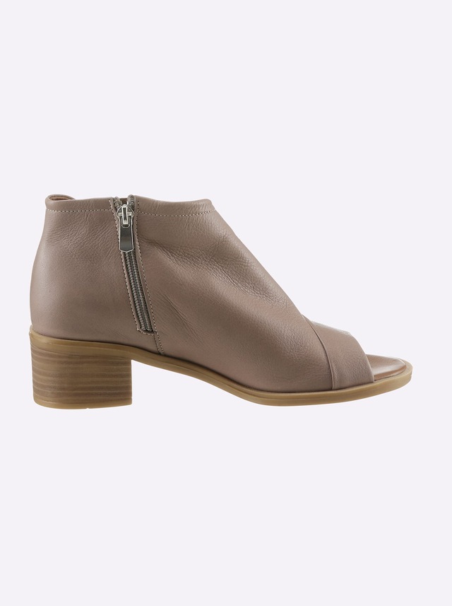 Andrea Conti Sandalette