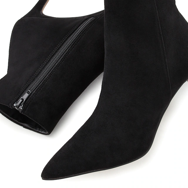 LASCANA High-Heel-Stiefelette »Herbststiefelette, Stiefel,« in elegant spitz zulaufender Form VEGAN