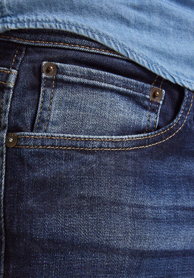 Jack & Jones »JJICLARK mit Used-Look und Stretch für den Alltag« mit Abriebeffekten