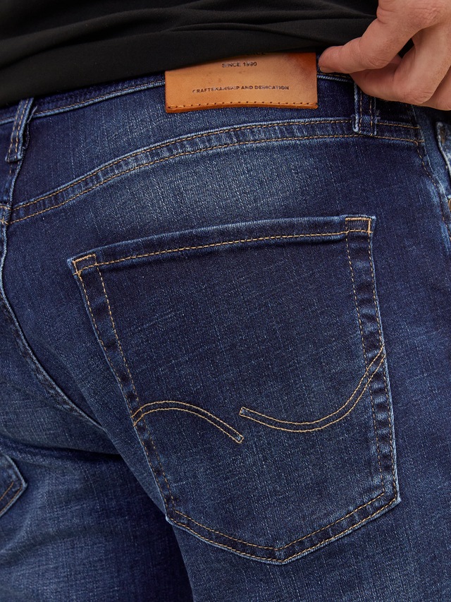 Jack & Jones »JJICLARK mit Used-Look und Stretch für den Alltag« mit Abriebeffekten