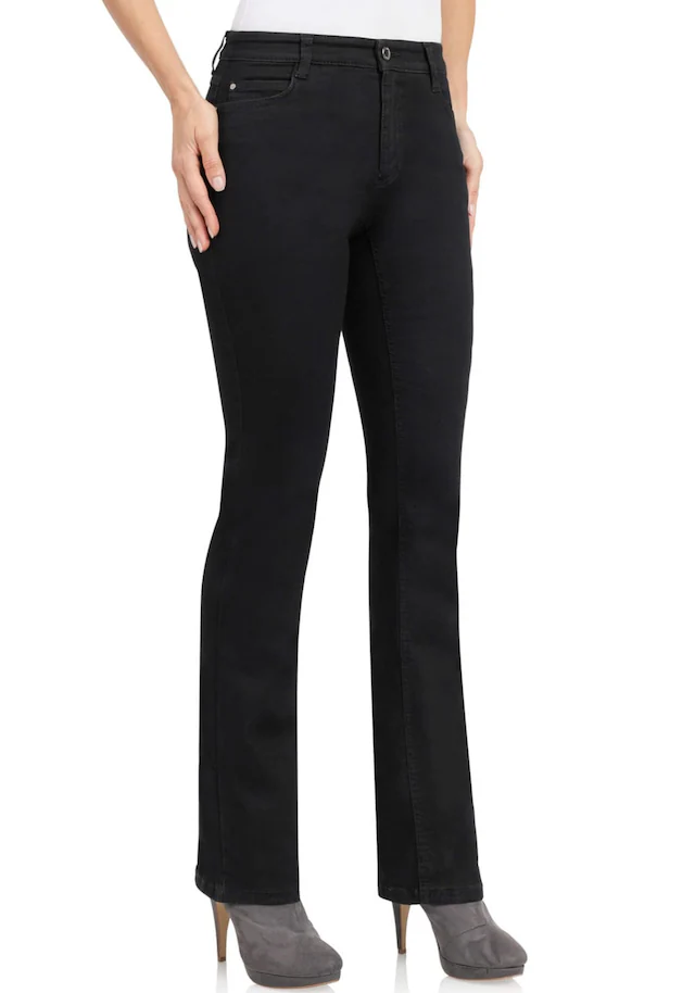 wonderjeans Bootcut-Jeans Figurbetonte Form mit leicht ausgestelltem Bein
