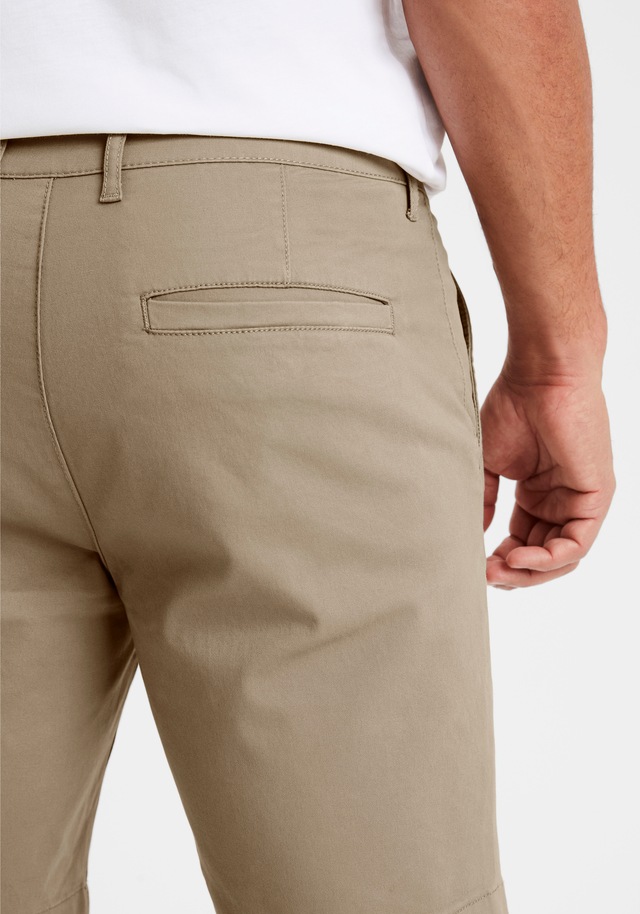 H.I.S Chinoshorts »regular-fit« Shorts aus elastischer Baumwoll-Qualität