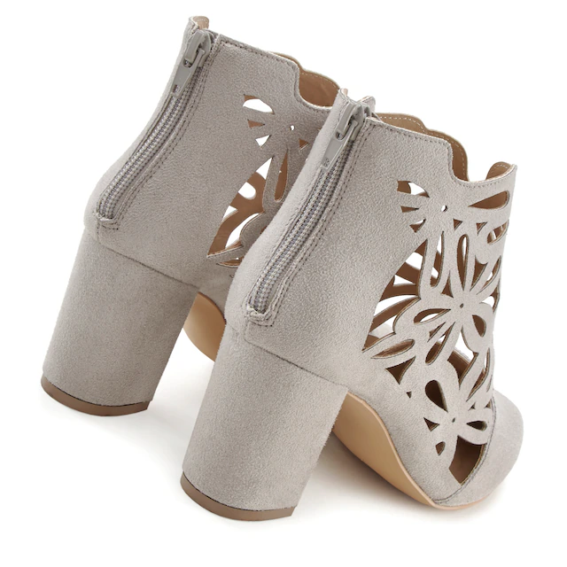 LASCANA High-Heel-Stiefelette »Ankle Boot, Stiefelette, Stiefel,« mit eleganter Spitze und Blockabsatz