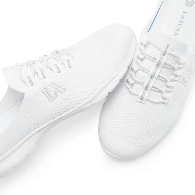 LASCANA ACTIVE Sneaker »Slip-On-Sneaker,« zum Reinschlüpfen, ultraleicht, Sabot, Clog, Freizeitschuh VEGAN