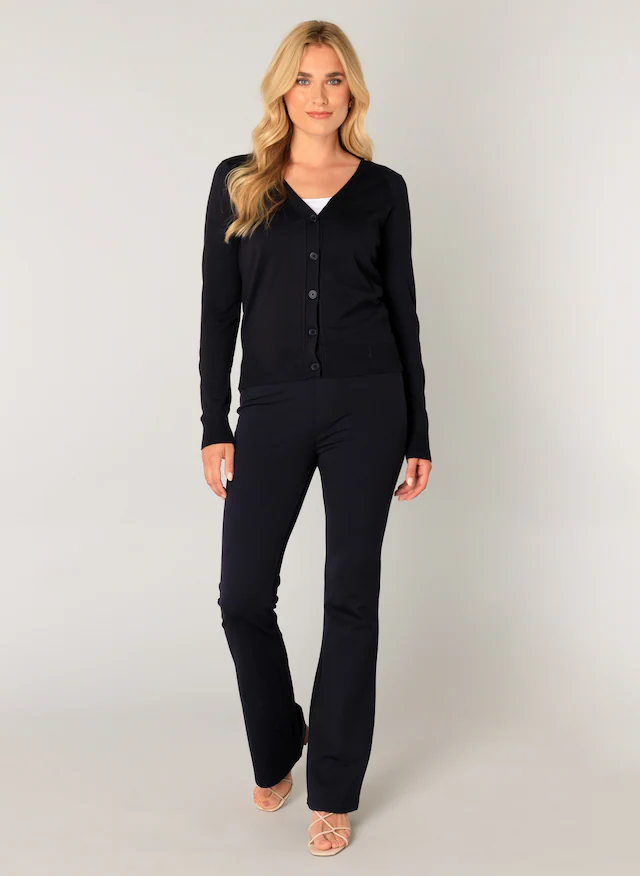 Base Level Strickjacke »Yvon« mit V-Ausschnitt