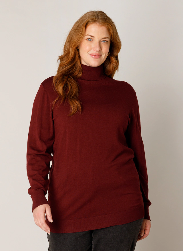 Base Level Curvy Rollkragenpullover »Yuena« Feiner Strickpullover mit Viskose / Große Größen