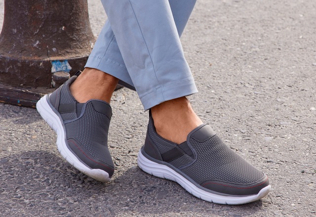 AUTHENTIC LE JOGGER Sneaker »Slipper, Halbschuhe, Freizeitschuhe, Turnschuh, Slip-On-Sneaker« zum Reinschlüpfen Unisex VEGAN