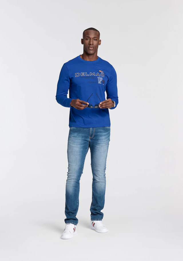 DELMAO Langarmshirt schmale Passform, bedruckt, Rundhalsausschnitt, aus Baumwolle