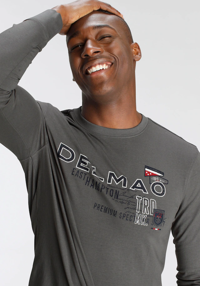 DELMAO Langarmshirt schmale Passform, bedruckt, Rundhalsausschnitt, aus Baumwolle