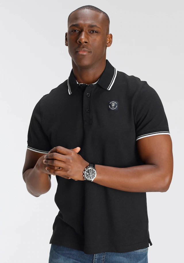DELMAO Poloshirt »in vielen Sommer Farben! Preis-Leistungs Bestseller!« Trendige lockere Passform, immer perfekt gestylt! Sportlicher Look
