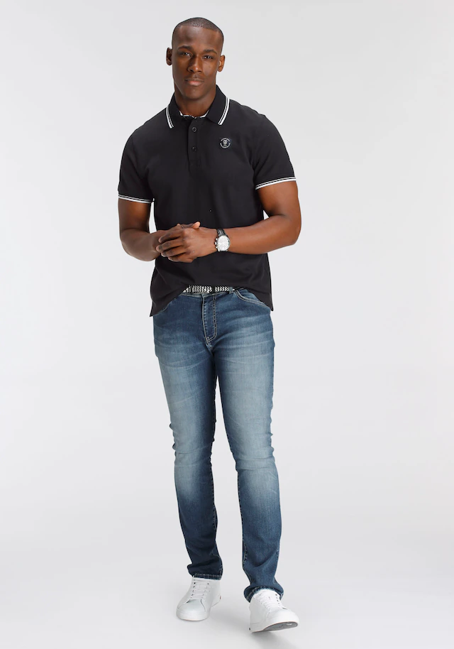DELMAO Poloshirt »in vielen Sommer Farben! Preis-Leistungs Bestseller!« Trendige lockere Passform, immer perfekt gestylt! Sportlicher Look