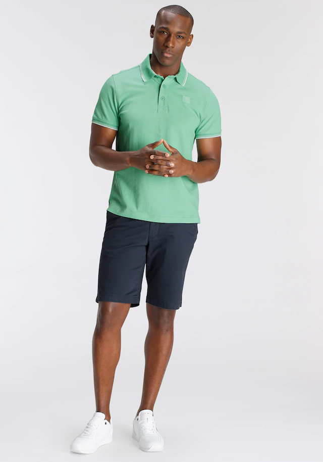 DELMAO Poloshirt »in vielen Sommer Farben! Preis-Leistungs Bestseller!« Trendige lockere Passform, immer perfekt gestylt! Sportlicher Look