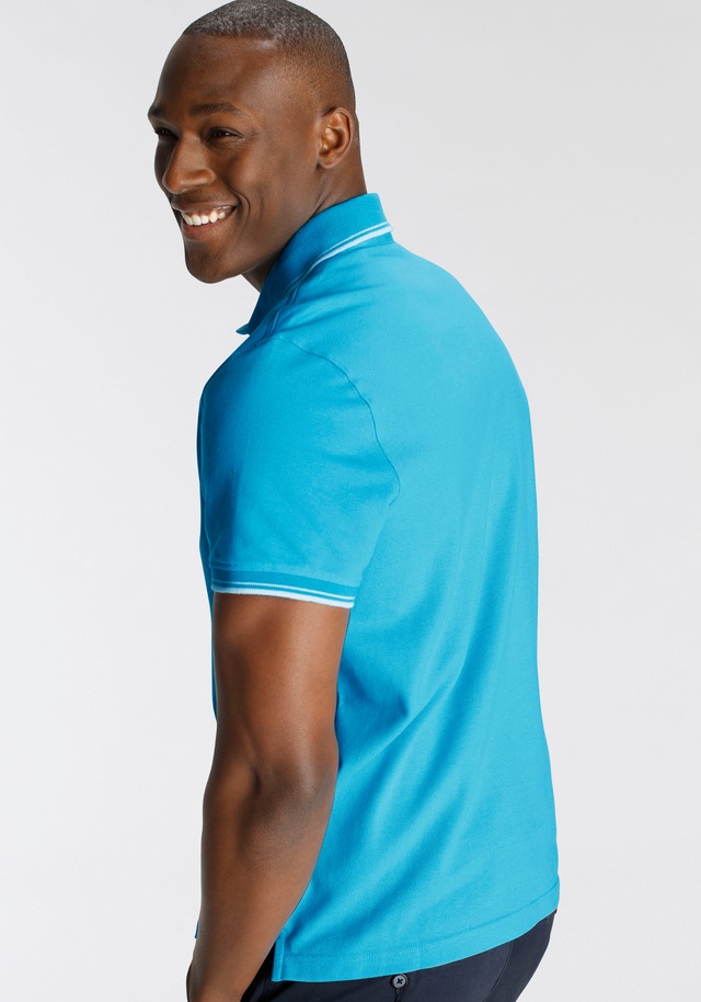 DELMAO Poloshirt »in vielen Sommer Farben! Preis-Leistungs Bestseller!« Trendige lockere Passform, immer perfekt gestylt! Sportlicher Look