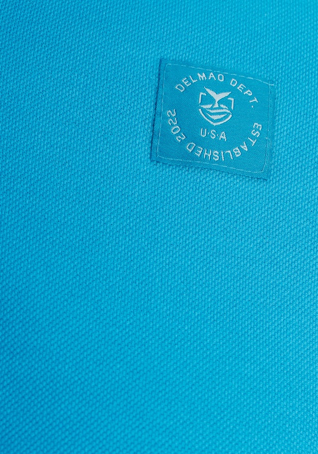DELMAO Poloshirt »in vielen Sommer Farben! Preis-Leistungs Bestseller!« Trendige lockere Passform, immer perfekt gestylt! Sportlicher Look