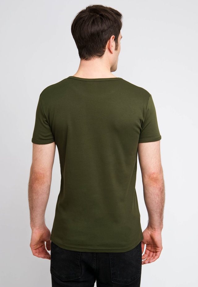 LOGOSHIRT T-Shirt »Coyote« mit großem Looney Tunes-Druck