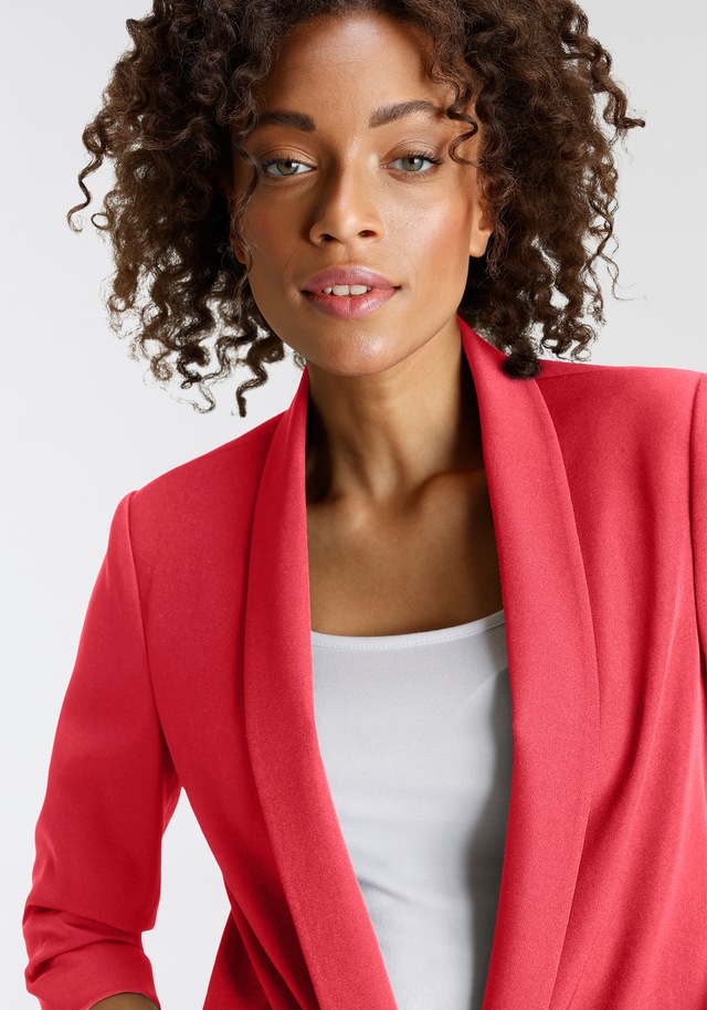 ONLY Kurzblazer »ONLELLA – Femininer Blazer mit 3/4-Ärmeln und Raffung« regular fit, casual, Web, Kunstfaser, V-Ausschnitt