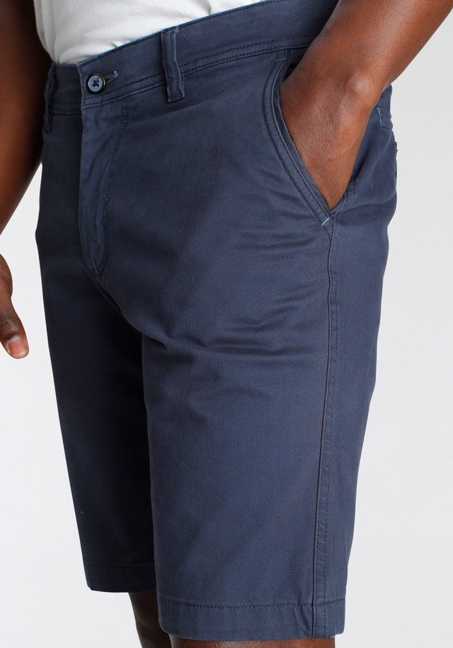 DELMAO Chinoshorts mit Details