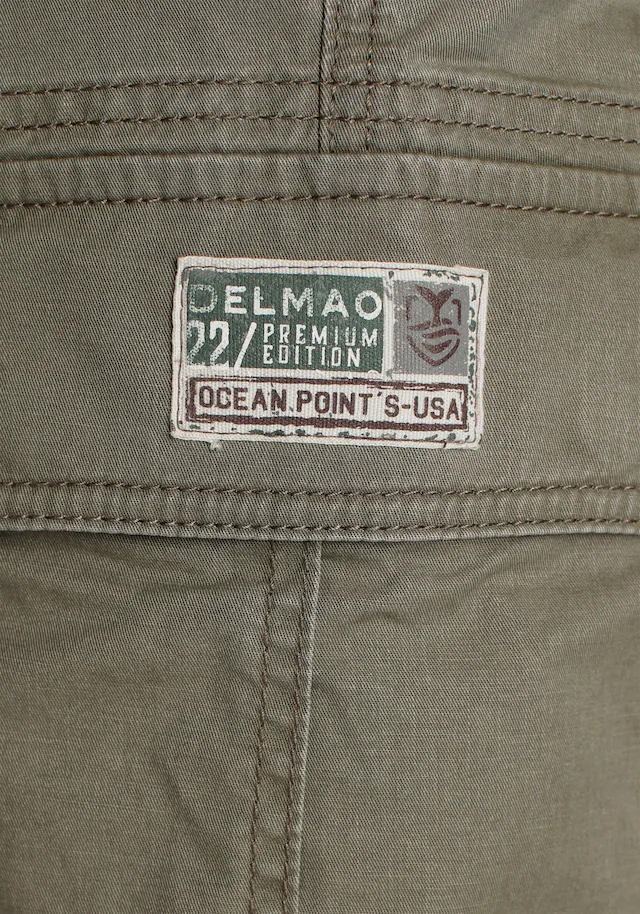 DELMAO Cargoshorts mit Details