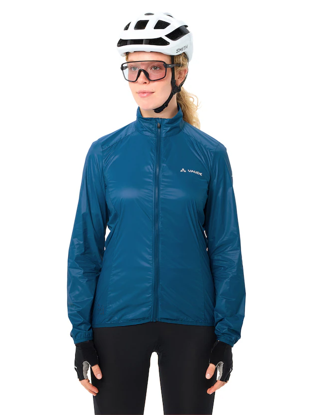 VAUDE Fahrradjacke »Women's Matera Air Jacket« ohne Kapuze mit hochschließendem Kragen, winddicht und wasserabweisend, Slim Fit