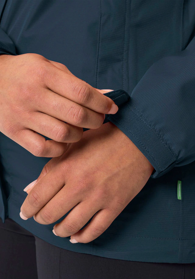 VAUDE Regenjacke »Women's Escape Light Jacket« mit Kapuze für Wandern und Trekking, atmungsaktives Material, wasserdicht